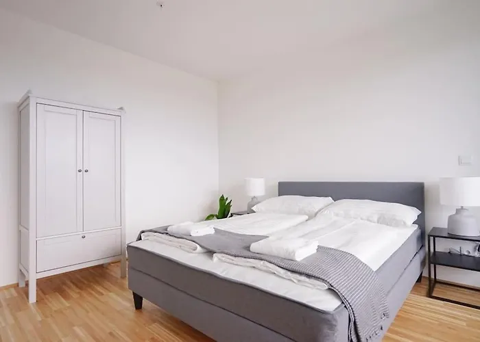 Oberlaa New Apartment - 15 Min To City